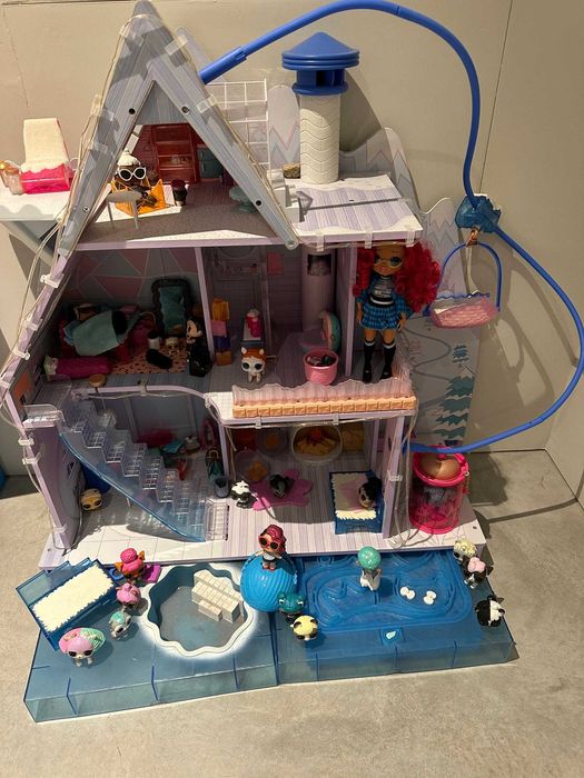 Coleção super gira de bonecas LOL