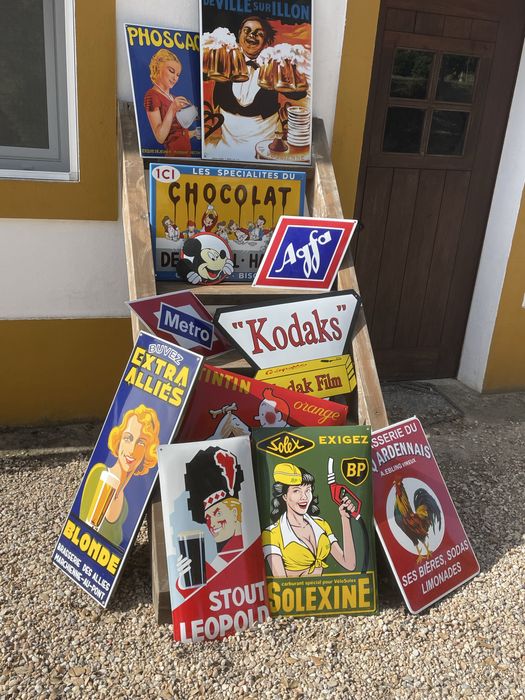 Placas esmaltadas diversas