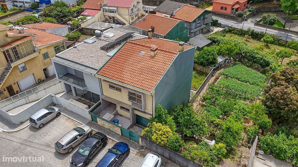 T5 Detached House for Sale
