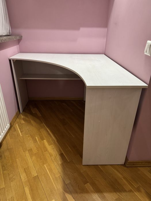 Стіл кутовий зроблений на індтвідуальне замовлення