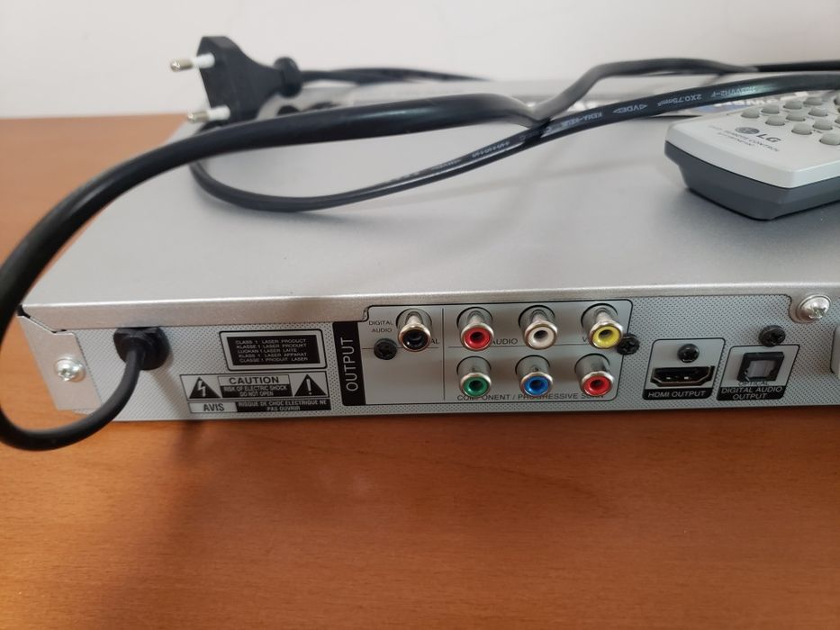 Leitor de DVD LG DVX298H HDMI com comando.