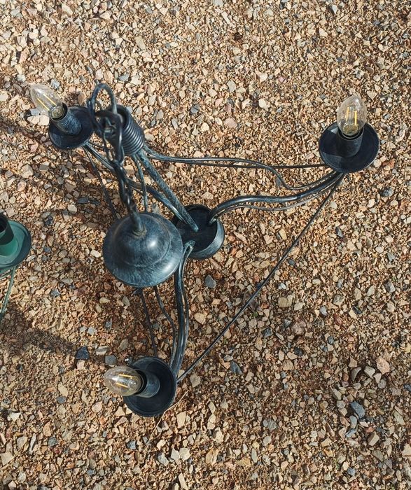 Candeeiros de ferro fundido