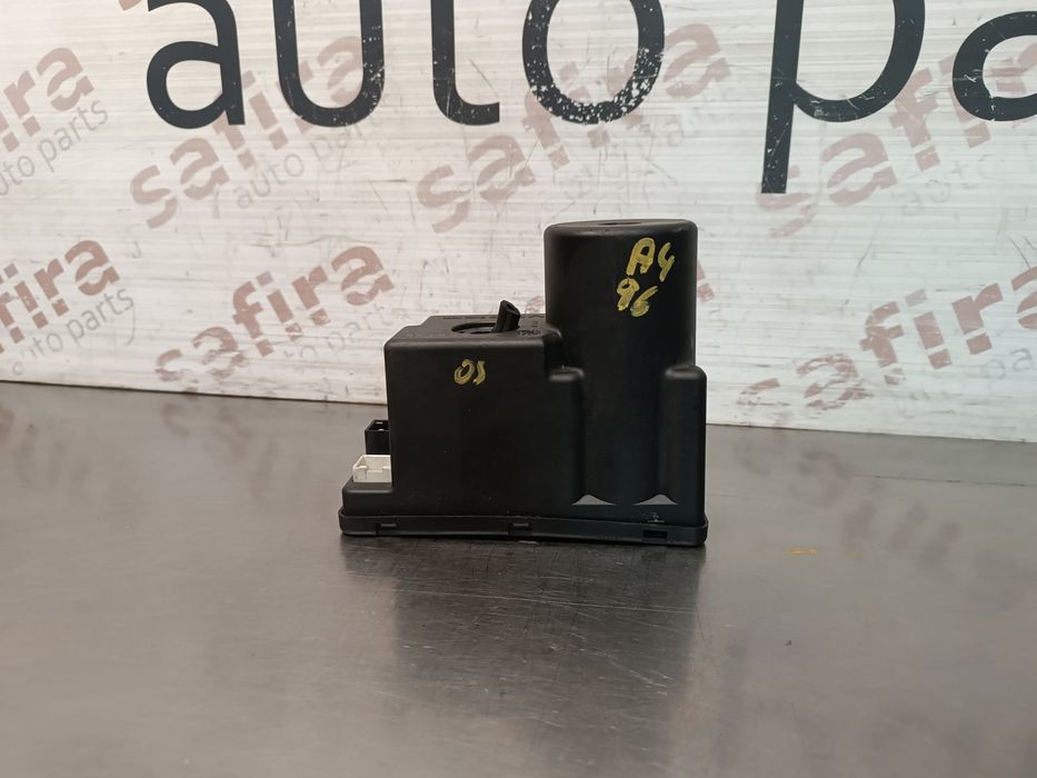 Compressor / Bomba Fecho Central AUDI A4 B5 - 4A0862257A