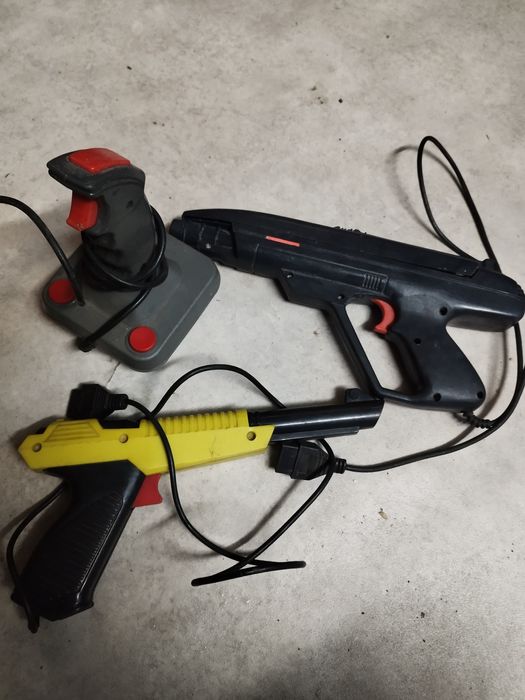 Пістолети до приставки денді