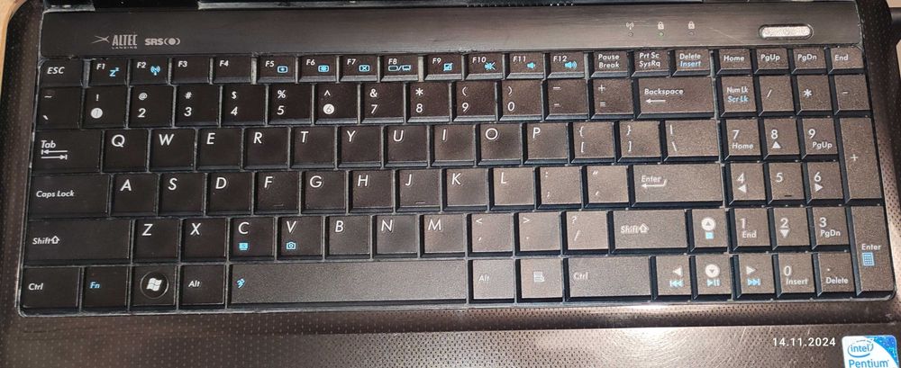 Laptop Asus K 50 IN 15,6 cala