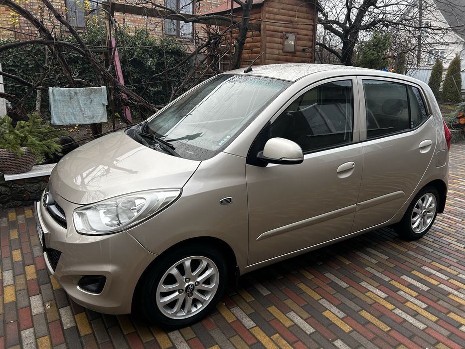 Продам авто Hyundai I10 2012