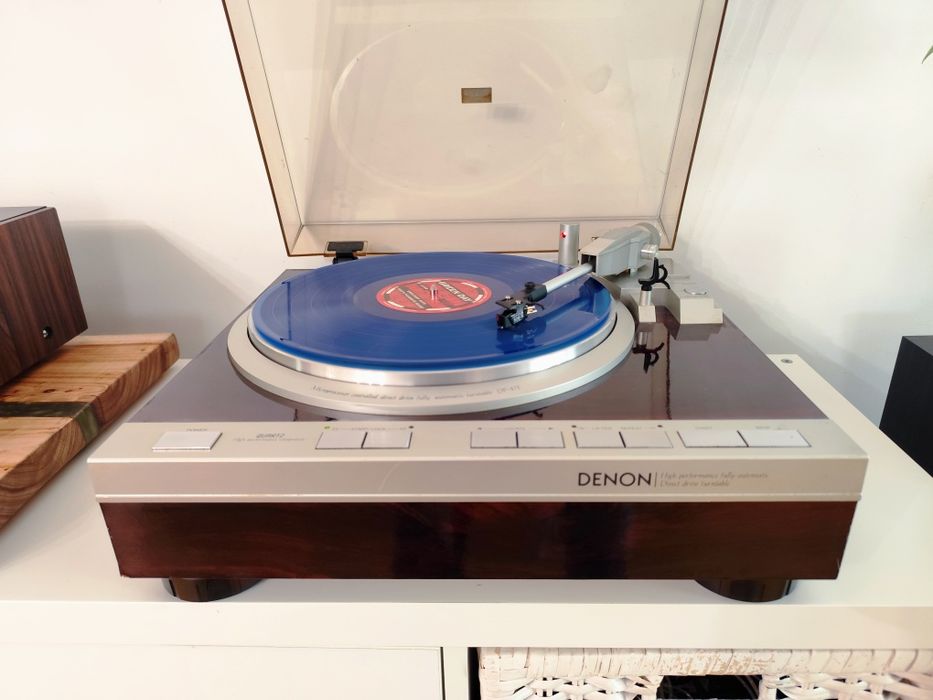 Denon DP 47F Gira-Discos