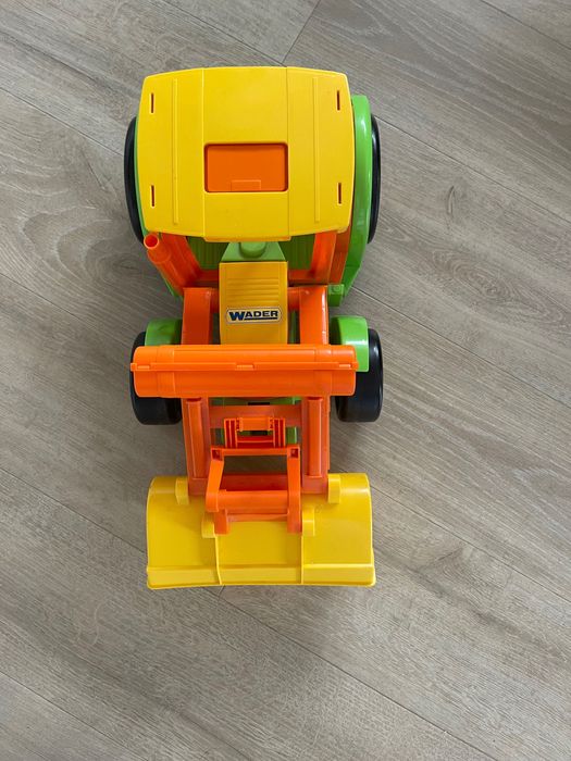 Jeździk koparka Wader