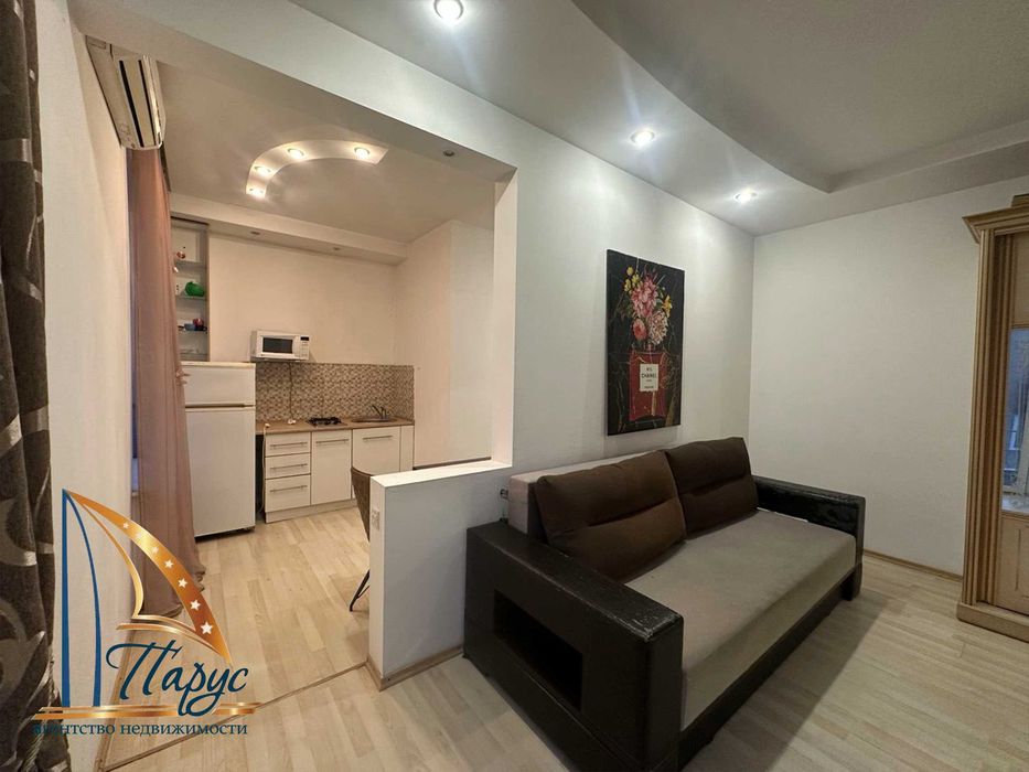 1-кімнатна  Південноукраїнська 5/5