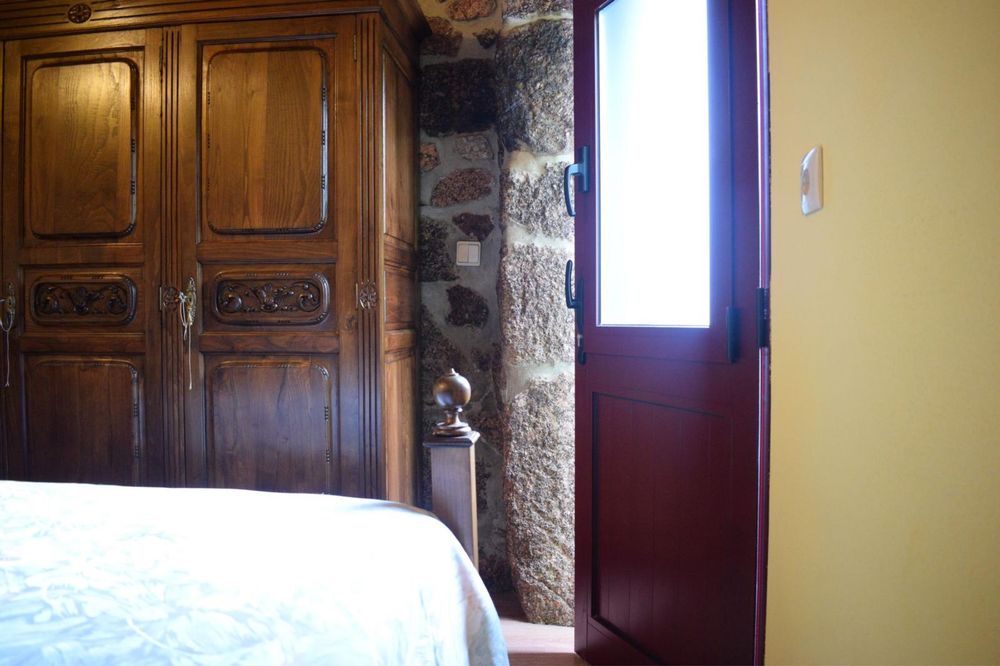 Moradia T2 Restaurada, Mobilada e Totalmente Equipada – Ferral (Montalegre)
