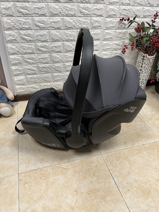 Автокрісло Britax Römer Baby-Safe 5Z Група 0+ (0-13 кг) автолюлька