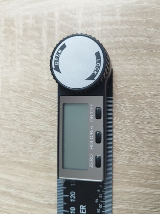 Linijka cyfrowy kątomierz