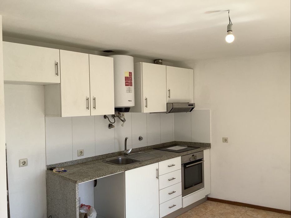 Arrendo Apartamento T2 Renovado muito perto do centro da cidade - Rua da Bela Vista