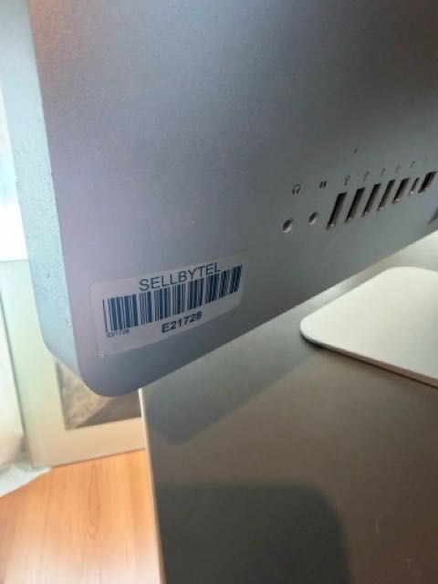 iMac 21.5" (Meados 2011) – Intel i5 / 8GB RAM – Funcional com detalhe no cabo