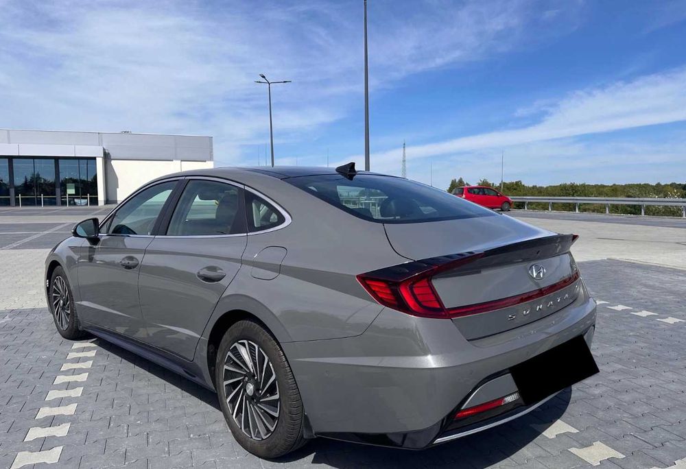 Hyundai Sonata Hybrid 2023