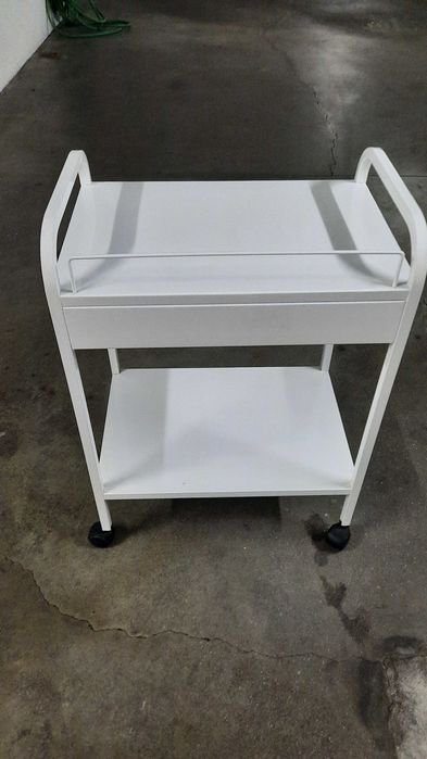 Carrinho médico com gaveta