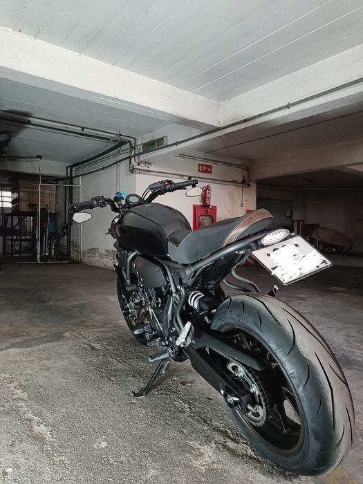 XSR700 Yamaha Midnight Black