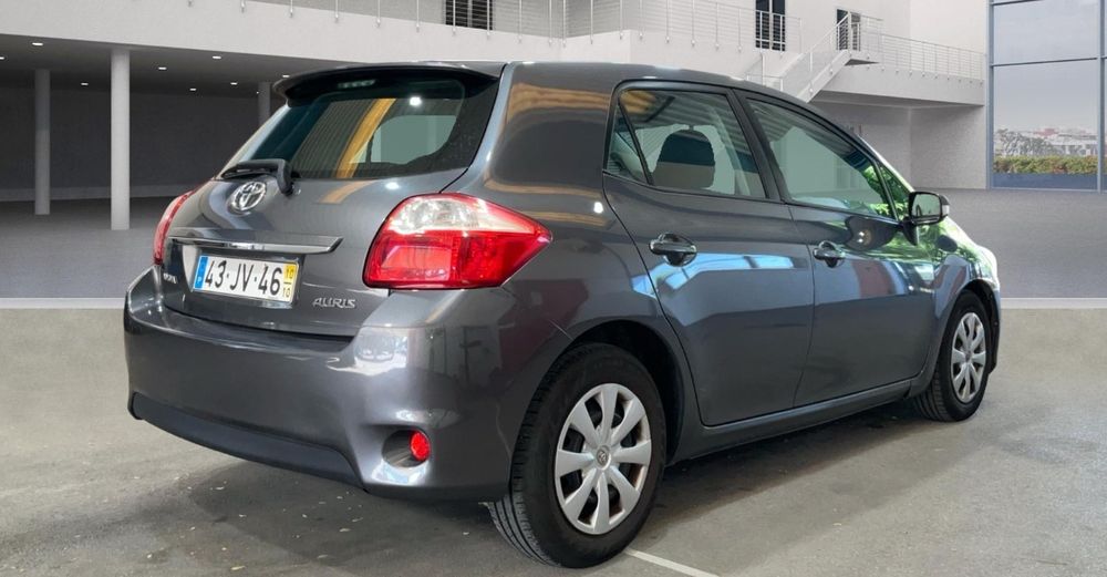 Toyota Auris 1.4 D-4D Active + Ac