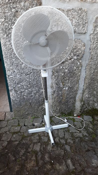 Ventoinha de pé Travassós-Fafe