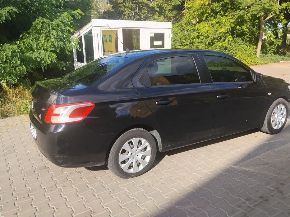 Продам 301 Пежо.