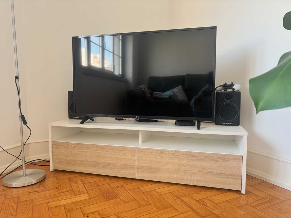 Móvel TV (Conforama) em óptimo estado