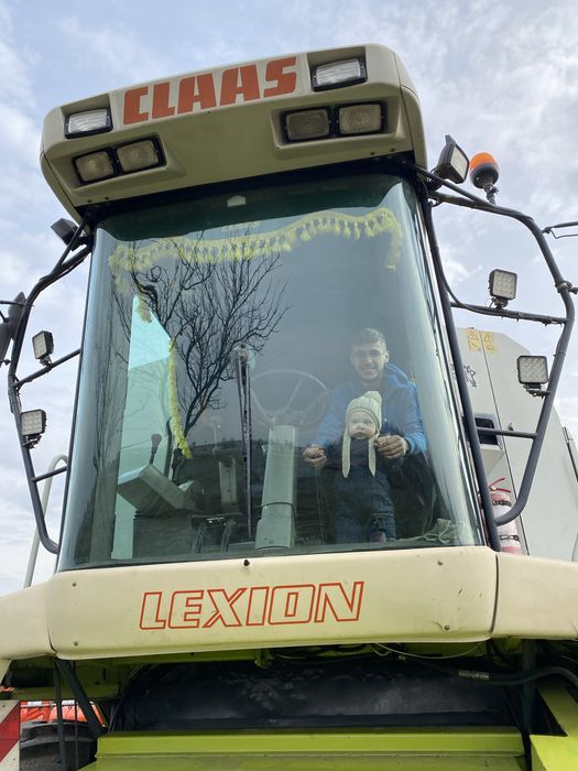 Комбайн Claas Lexion 460