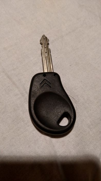 Kluczyk Citroen berlingo 1