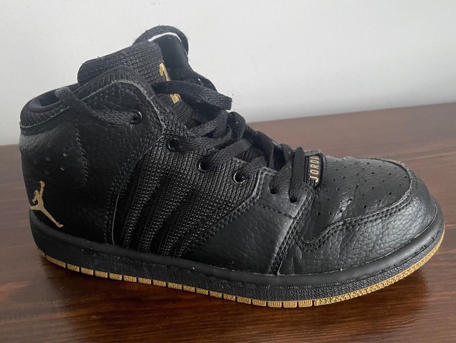 Nike Air Jordan Black Gold Basketball Shoes Eur 33,5