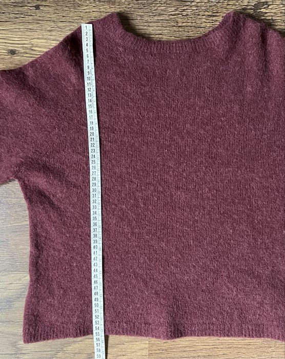 Sweter w kolorze burgundowym