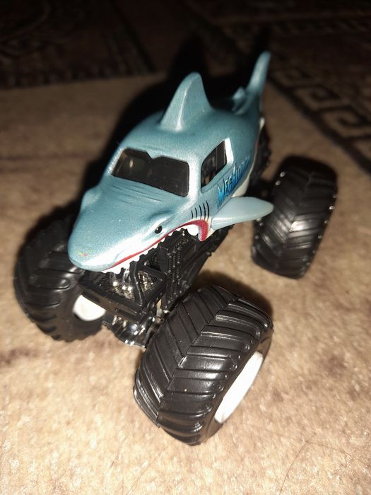 Monster Jam megalodon Hot wheels Машинка хот вилс монстер