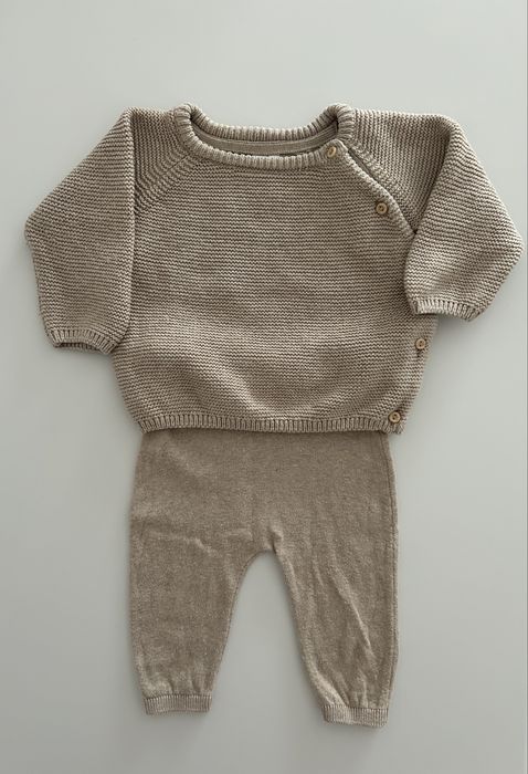 Conjunto camisola e calças