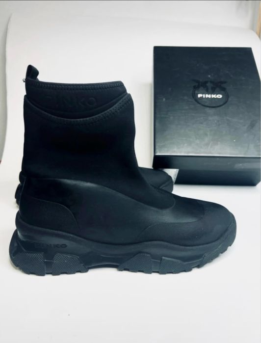 Buty damskie sneakersy Pinko 39 - powystawowe