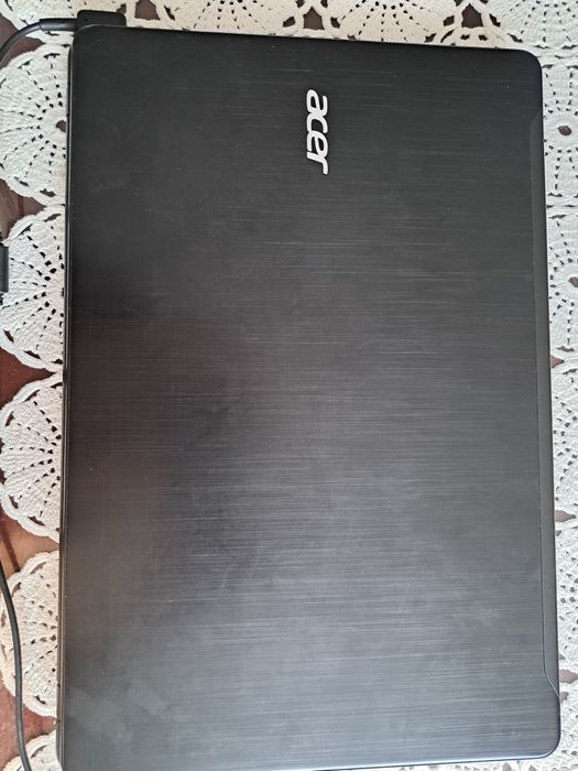 Laptop Acer Aspire F15  F5-573G-574E