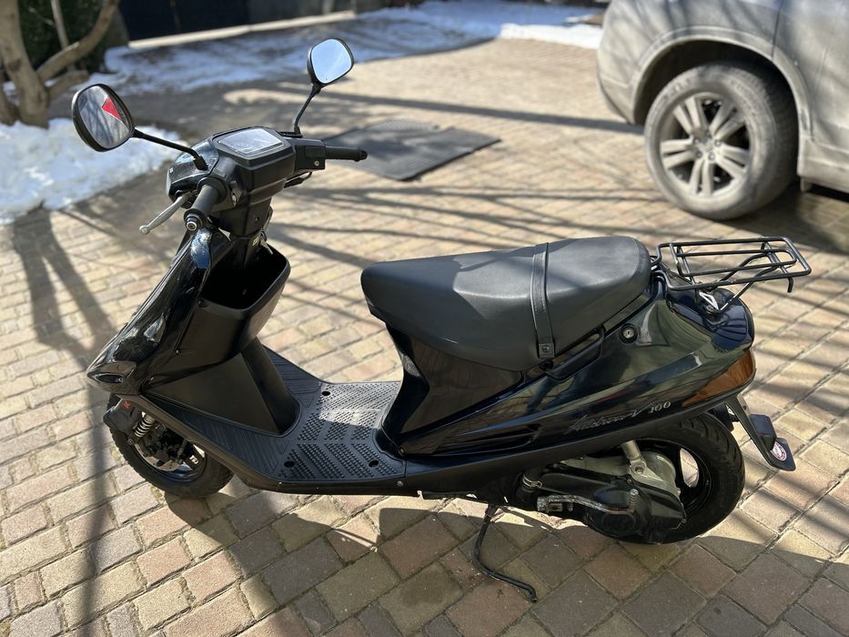 Suzuki address v100