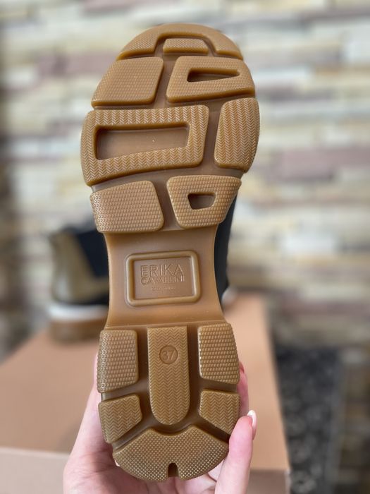 Чёрные кожаные ботинки  сникерсы челси  Erika Cavallini