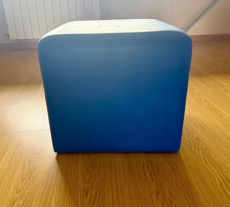 Puffs Quadrados Azuis (2 Unidades) – Banco / Assento