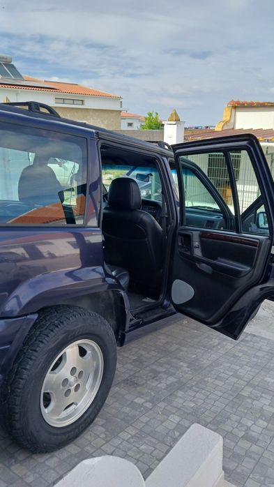 Jeep cherokee 2.5442992945477734400