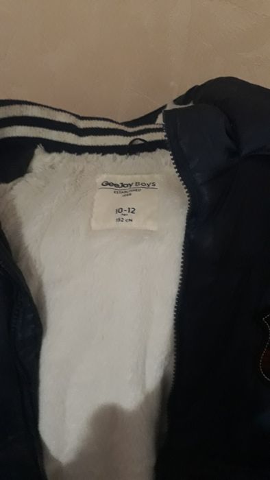 Продам куртку зима б/у  на 10- 12 лет, рост 152 см