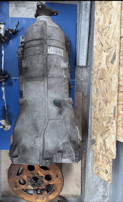 caixa automática 6hp28, com conversor de binário.