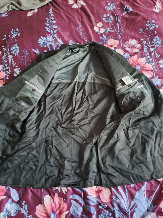 Czarna marynarka Hugo Boss r. 52