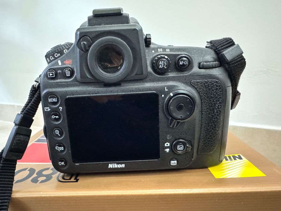 Nikon D800 DSLR Camera Body + Original Box