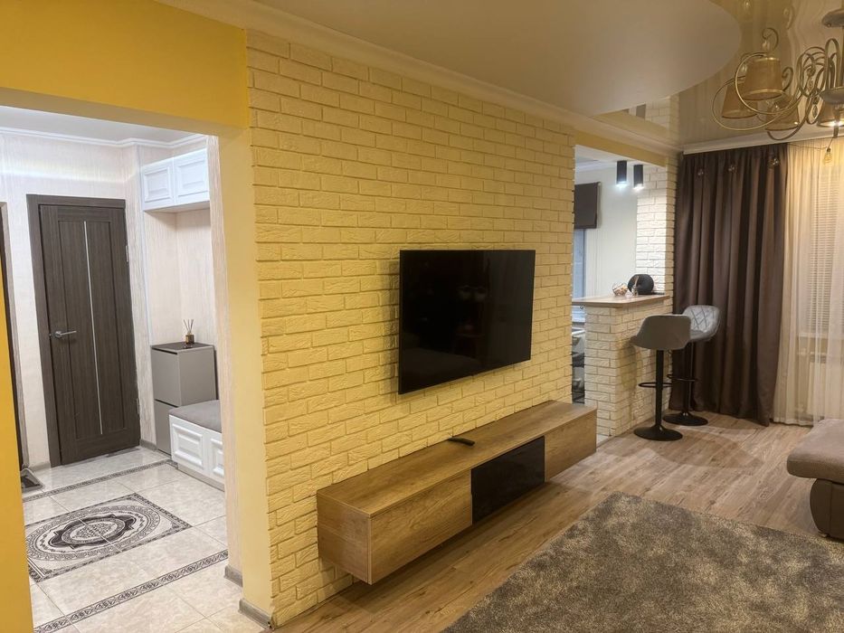 Продам 5ти ком ул  Калнышевского-Дорошенко Хортицький мкр-н сертифікат