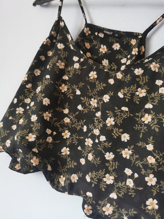 Top damski na ramiączkach M