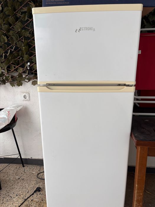 Frigorífico ELECTRONIA