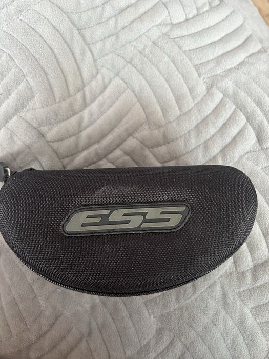 Продаю Окуляри Ess