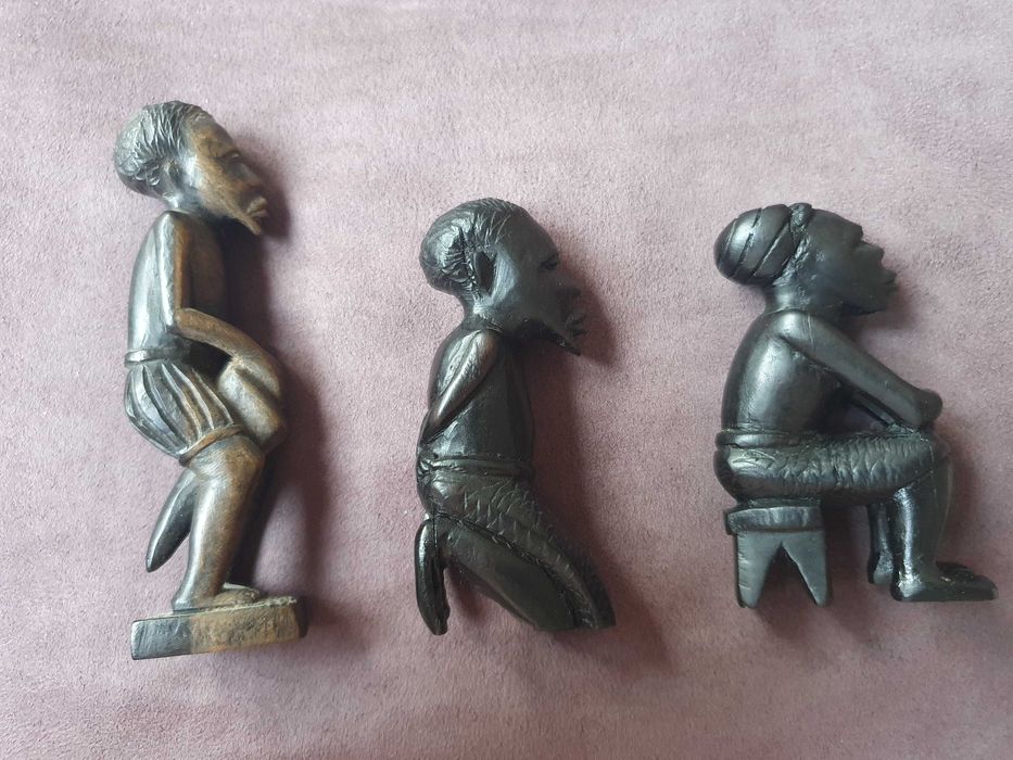 Arte Africana - 3 Figuras de Artesanato em pau preto - Anos 80