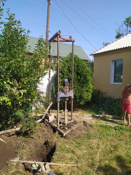 Бурение скважин 140 метров. Видео исследование, чистка скважин.