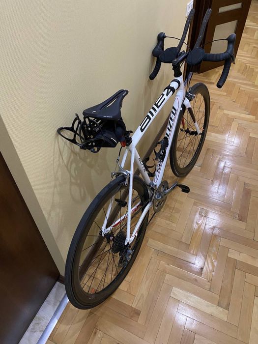 Велосипед Specialized Allez (L) + стенд Tacx