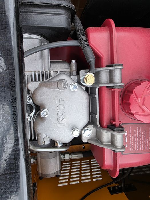 Mini Escavadora TRS HT12 – Promoção Final de Ano – 3 Baldes Incluídos