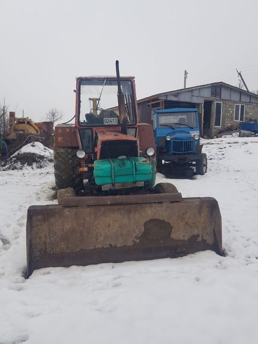 Екскаватор  ЮМЗ 6